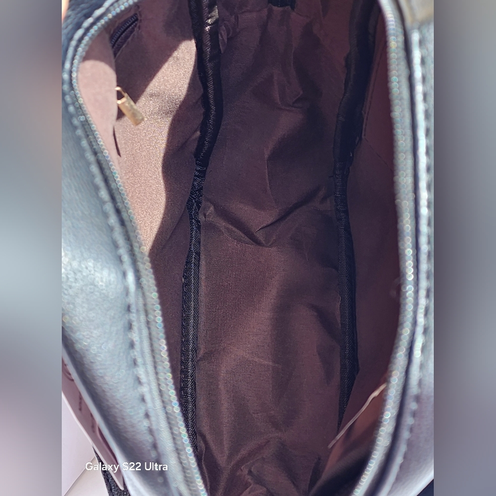 AR New York Women's Black Vegan Faux Leather Stylish Backpack - Picture 5 of 5